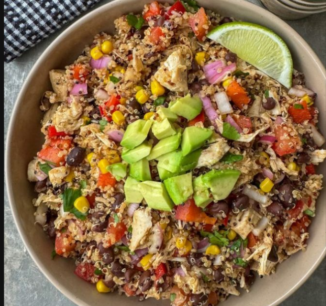 Southwest Quinoa Salad (High Protein)